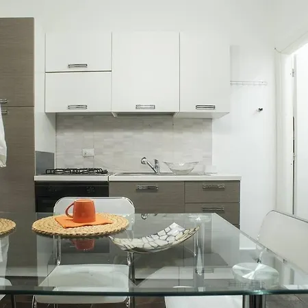 4 Canti Cozy In Via Maqueda Apartament
