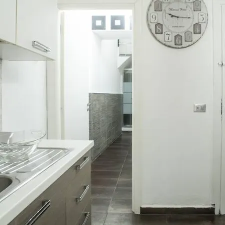 4 Canti Cozy In Via Maqueda Apartament